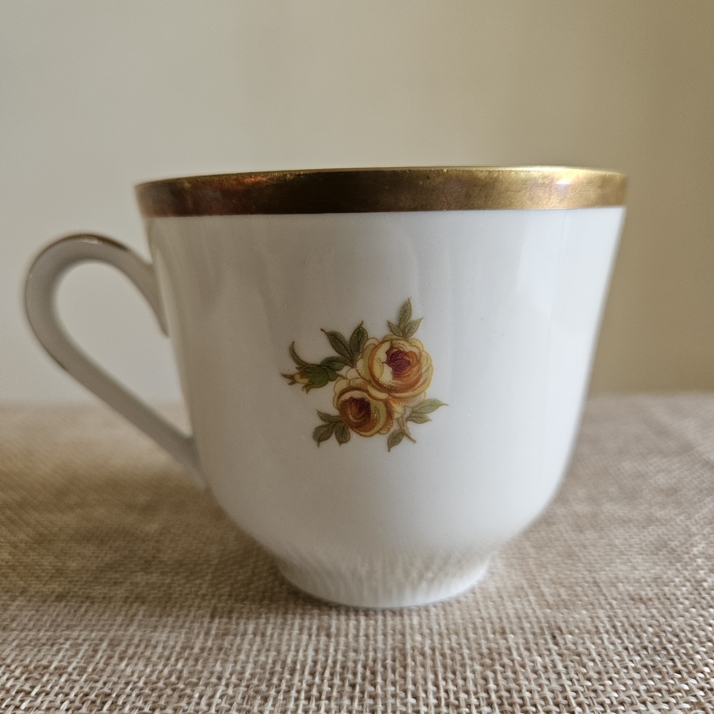 Schumann Arzberg‎ Teacup - Picture 5 of 9